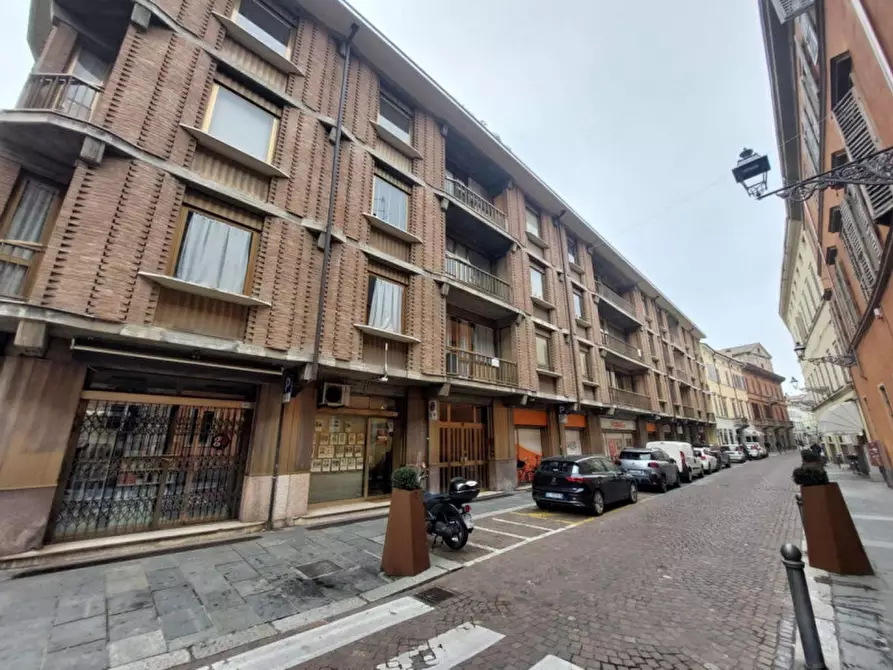 Immagine 6 di Ufficio in vendita  in Str. XXII Luglio, 27, 43121 Parma PR, Italia a Parma