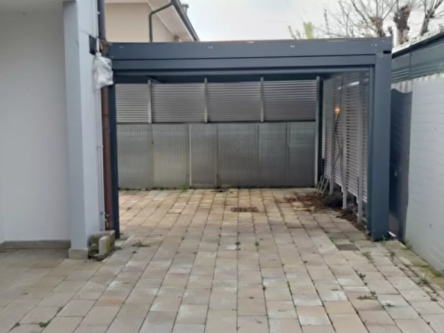 Immagine 5 di Casa trifamiliare in vendita  in Via Vincenzo Giaconi, 9A a Piazzola Sul Brenta