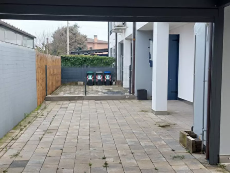 Immagine 6 di Casa trifamiliare in vendita  in Via Vincenzo Giaconi, 9A a Piazzola Sul Brenta