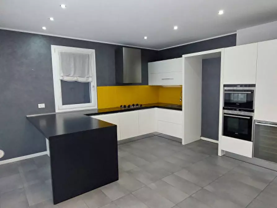 Immagine 11 di Casa trifamiliare in vendita  in Via Vincenzo Giaconi, 9A a Piazzola Sul Brenta