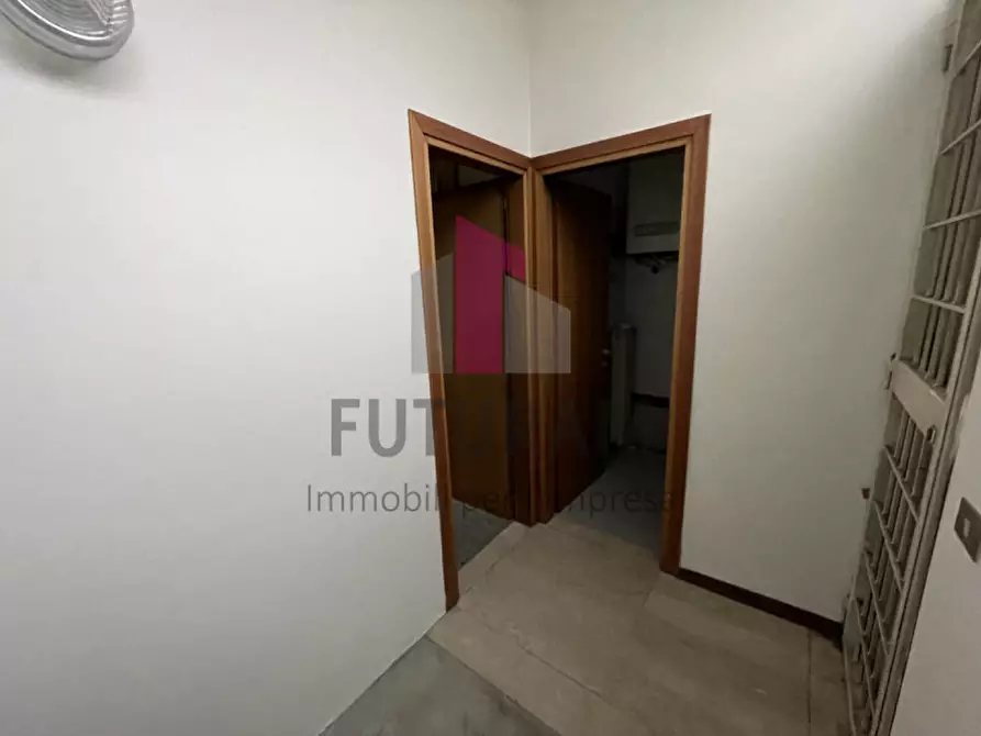 Immagine 17 di Negozio in affitto  in Via roma 1 a Vicenza