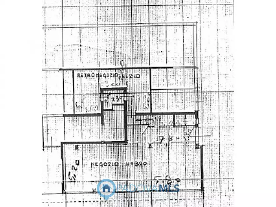 Immagine 16 di Negozio in vendita  in Via Romana Aponense a Padova