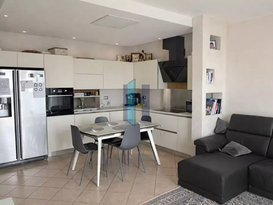 Immagine 5 di Appartamento in vendita  a Travagliato