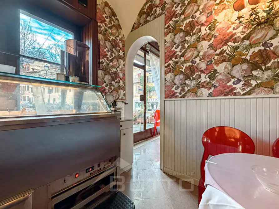 Immagine 13 di Attività commerciale in vendita  in PIAZZA GARIBALDI 5 a Borgosesia