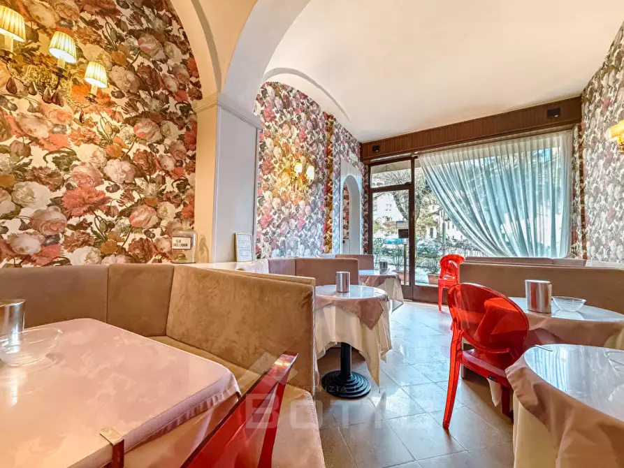 Immagine 16 di Attività commerciale in vendita  in PIAZZA GARIBALDI 5 a Borgosesia