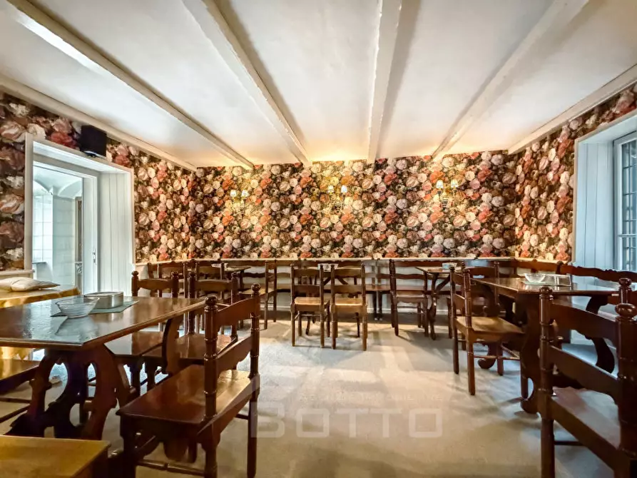 Immagine 20 di Attività commerciale in vendita  in PIAZZA GARIBALDI 5 a Borgosesia