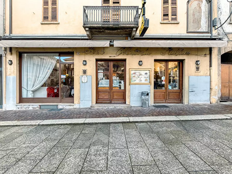 Immagine 30 di Attività commerciale in vendita  in PIAZZA GARIBALDI 5 a Borgosesia