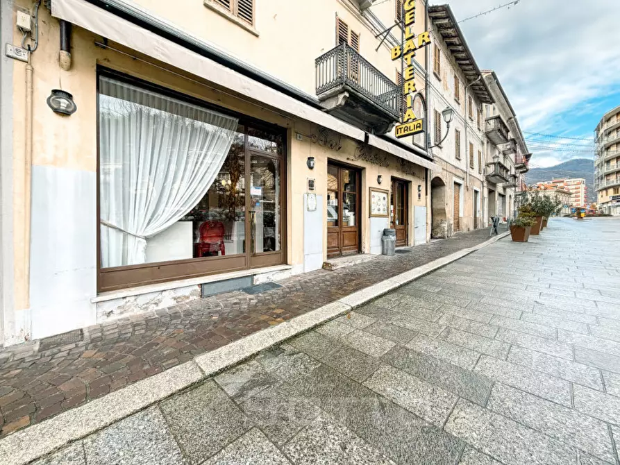 Immagine 31 di Attività commerciale in vendita  in PIAZZA GARIBALDI 5 a Borgosesia