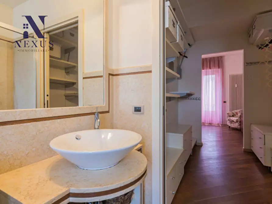 Immagine 25 di Appartamento in vendita  in Via Rainerio a Fano