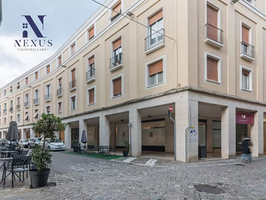 Immagine 34 di Appartamento in vendita  in Via Rainerio a Fano