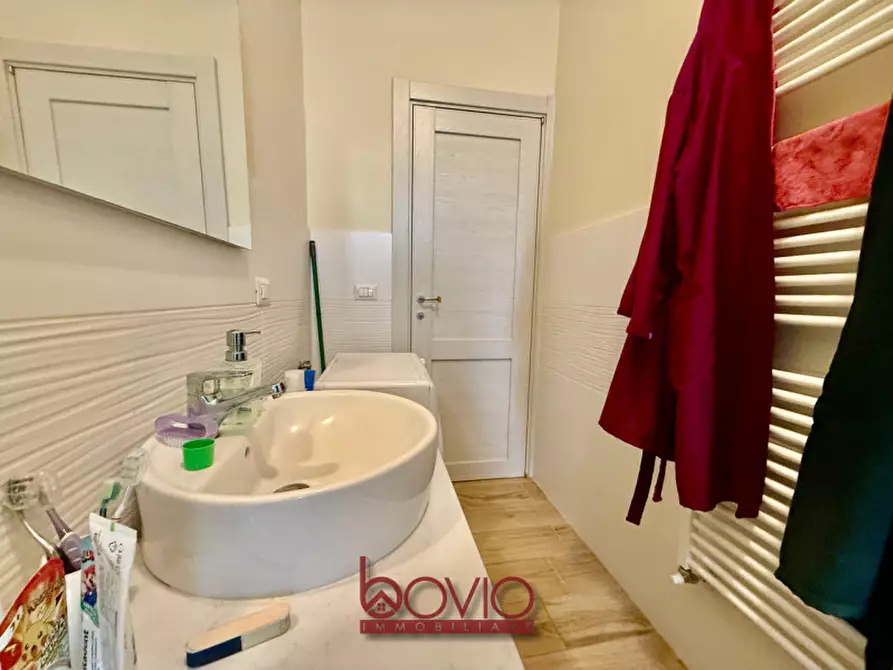 Immagine 43 di Appartamento in vendita  in Corso mediterraneo 86 a Torino