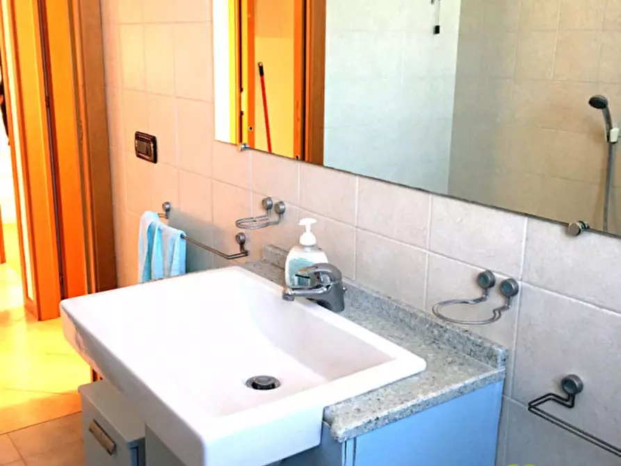 Immagine 8 di Appartamento in vendita  in via parolini a Camponogara