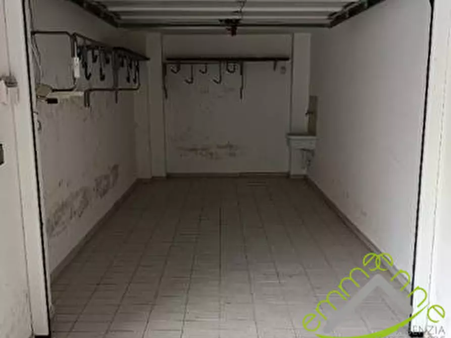 Immagine 3 di Garage in affitto  in Via Benedetto Marcello a Mira