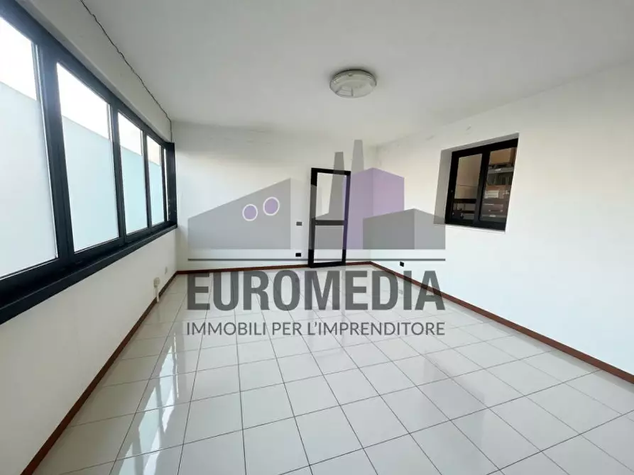 Immagine 5 di Capannone industriale in vendita  in Via Roma, 1 a Lonigo