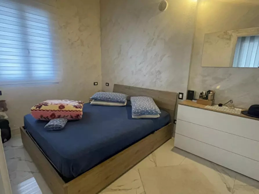 Immagine 4 di Casa trifamiliare in vendita  in via Favaretti a Castelfranco Veneto