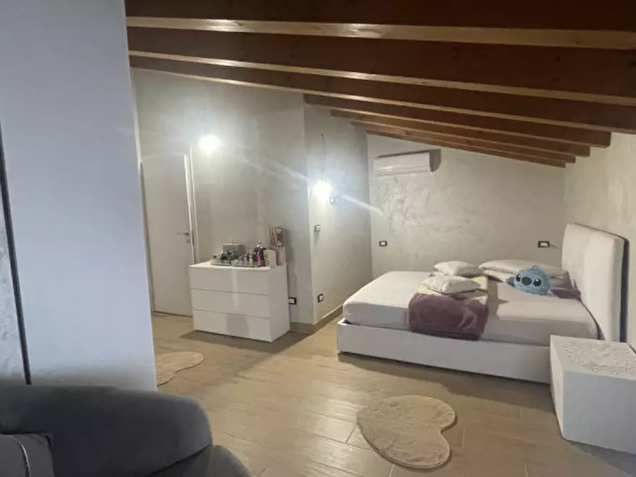 Immagine 5 di Casa trifamiliare in vendita  in via Favaretti a Castelfranco Veneto