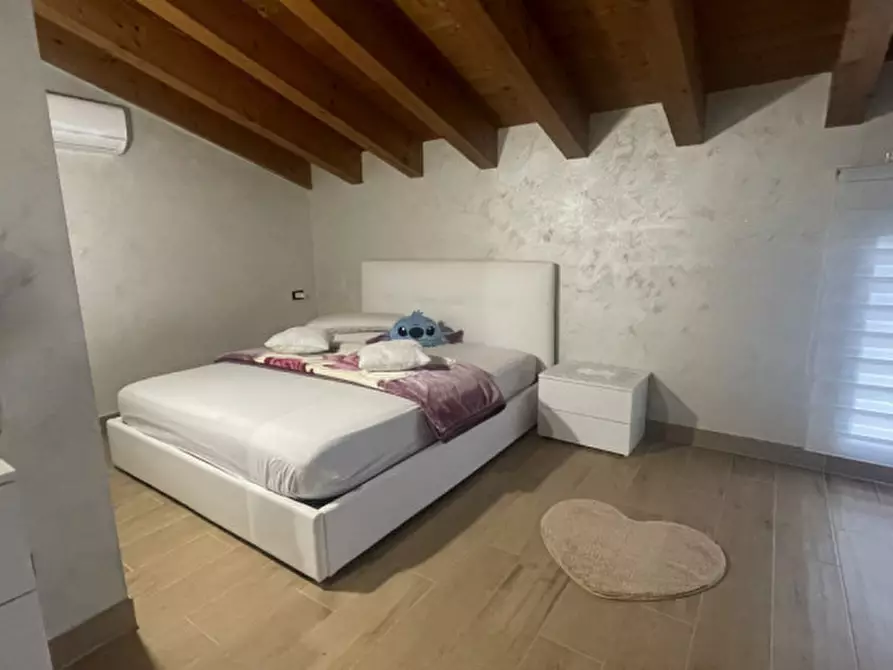 Immagine 6 di Casa trifamiliare in vendita  in via Favaretti a Castelfranco Veneto