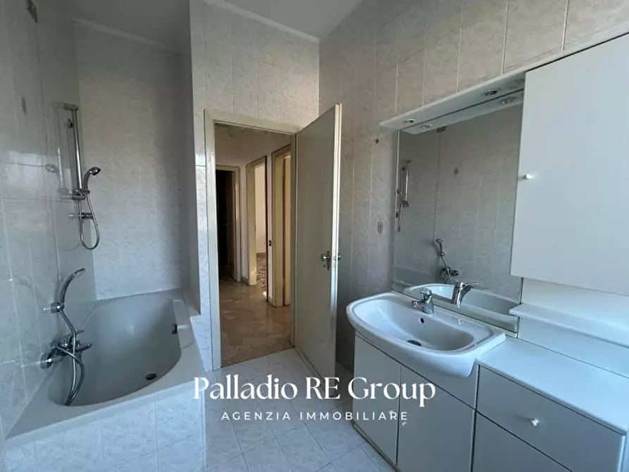 Immagine 14 di Appartamento in vendita  in Via Giampaolo Vajenti a Vicenza