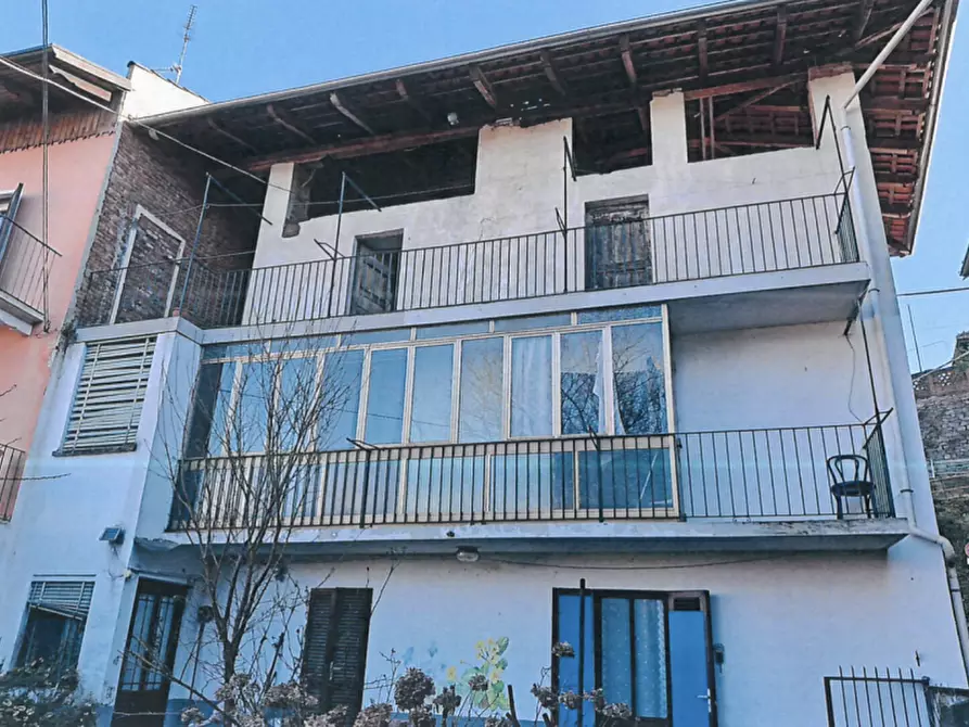Immagine 2 di Casa indipendente in vendita  in Via delle Scuole 5 a Biella