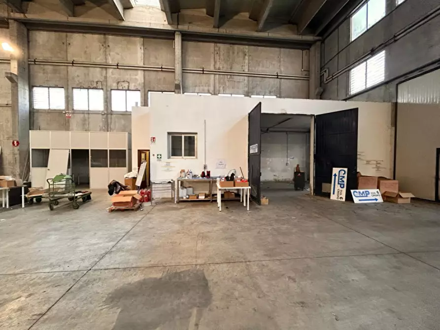 Immagine 2 di Capannone industriale in affitto  a Zola Predosa