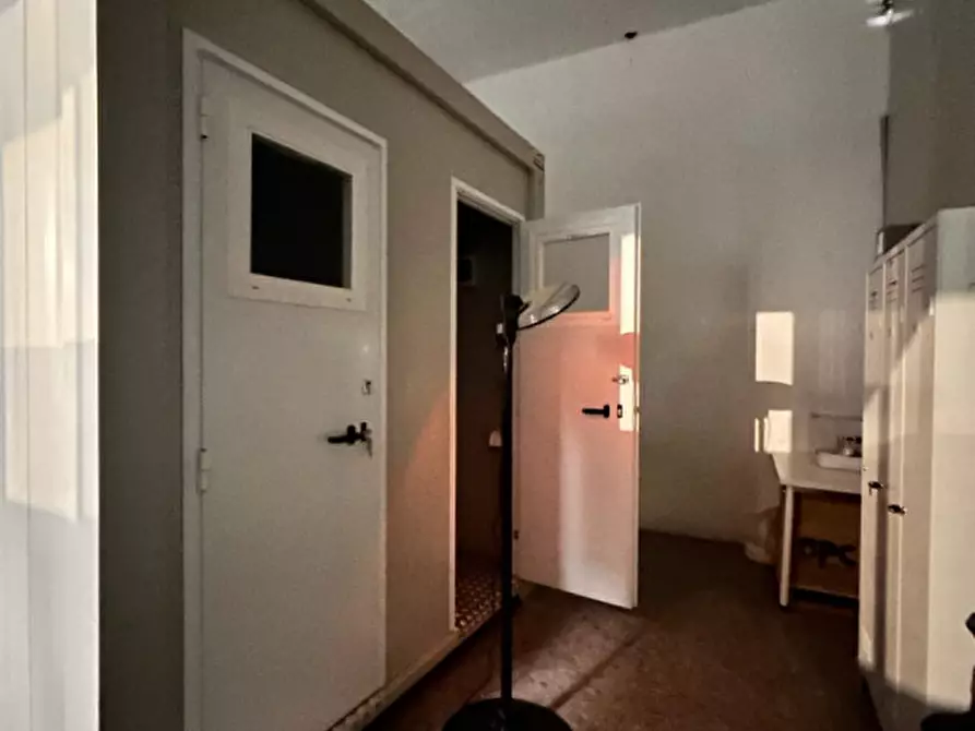 Immagine 8 di Capannone industriale in affitto  a Zola Predosa