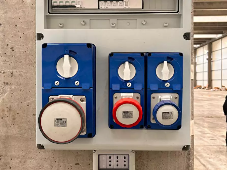 Immagine 21 di Capannone industriale in affitto  a Zola Predosa