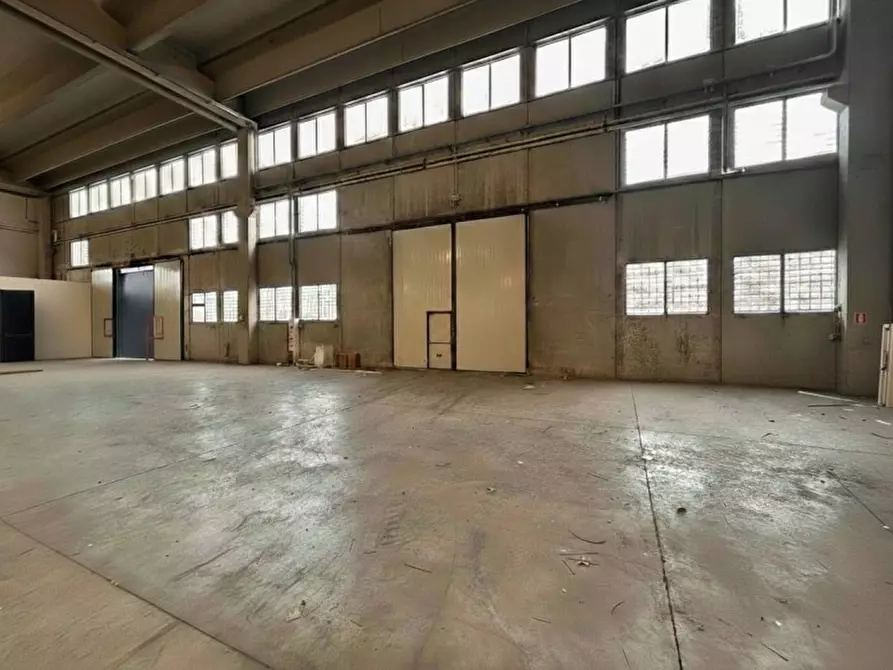 Immagine 25 di Capannone industriale in affitto  a Zola Predosa