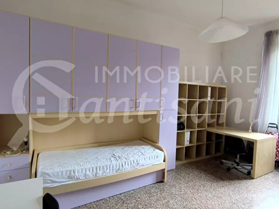 Immagine 2 di Camera in affitto  in Via del Ponte alle Mosse a Firenze