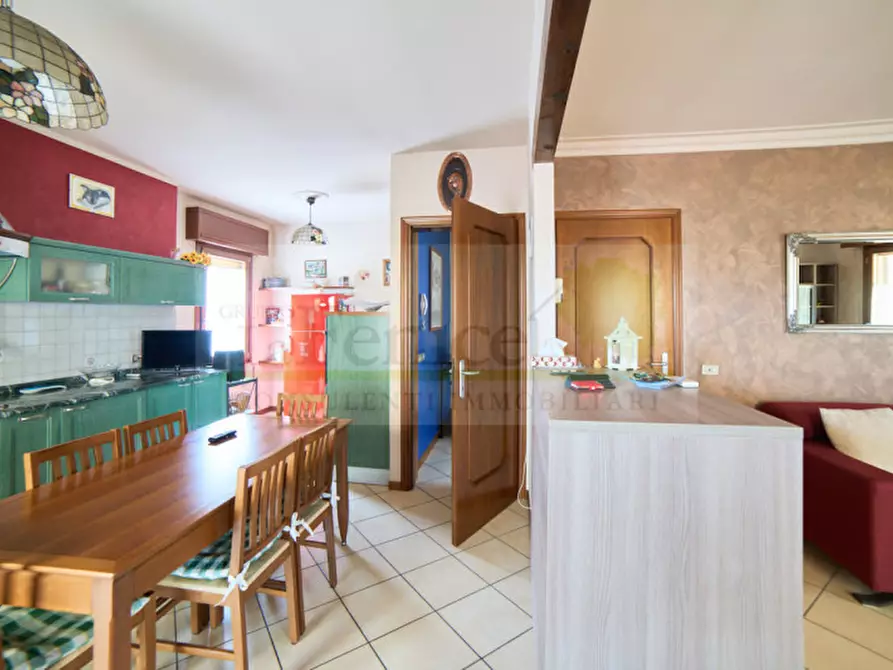 Immagine 2 di Casa bifamiliare in vendita  in Via Mantova 37 a Castel Goffredo