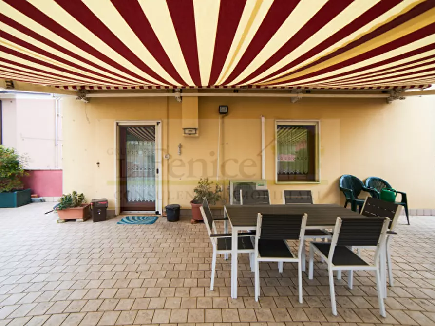 Immagine 4 di Casa bifamiliare in vendita  in Via Mantova 37 a Castel Goffredo