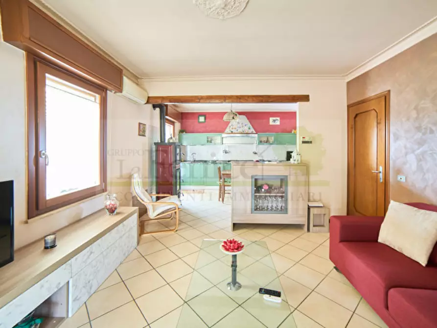 Immagine 33 di Casa bifamiliare in vendita  in Via Mantova 37 a Castel Goffredo