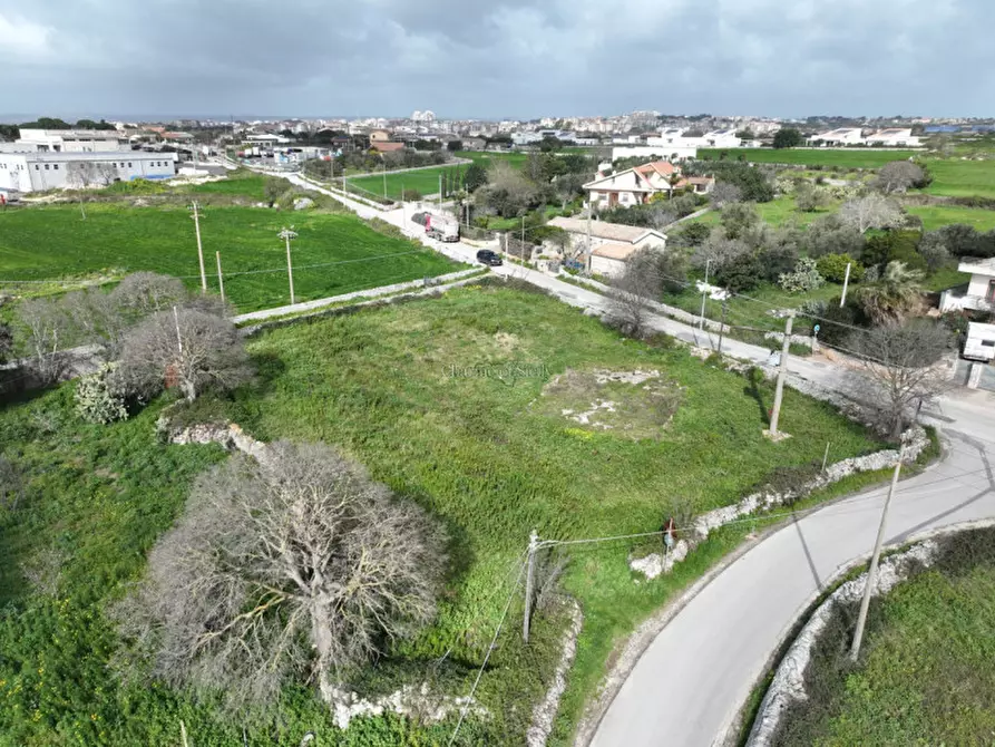 Immagine 3 di Terreno in vendita  in Via Gigi Olivari a Modica