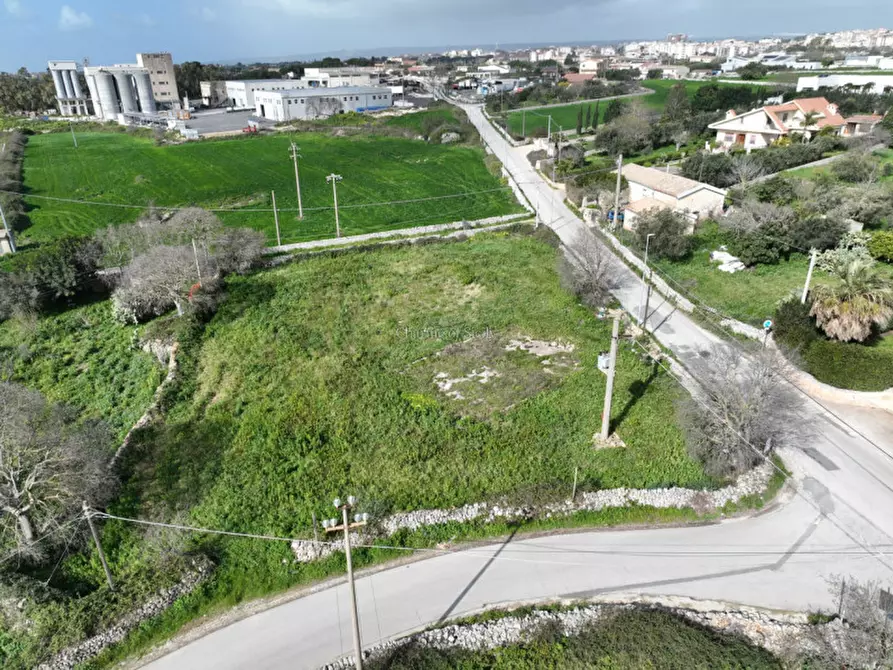 Immagine 5 di Terreno in vendita  in Via Gigi Olivari a Modica