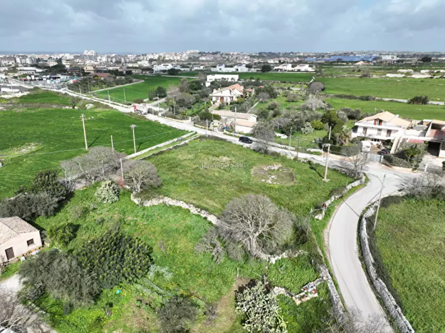 Immagine 10 di Terreno in vendita  in Via Gigi Olivari a Modica