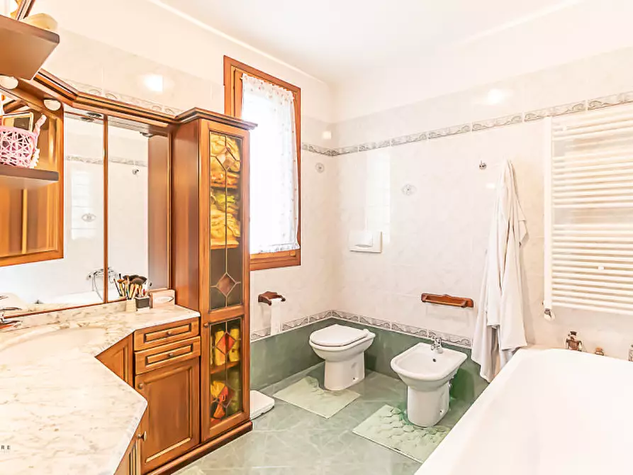 Immagine 17 di Villetta a schiera in vendita  in Via Croce di Vedrana a Budrio