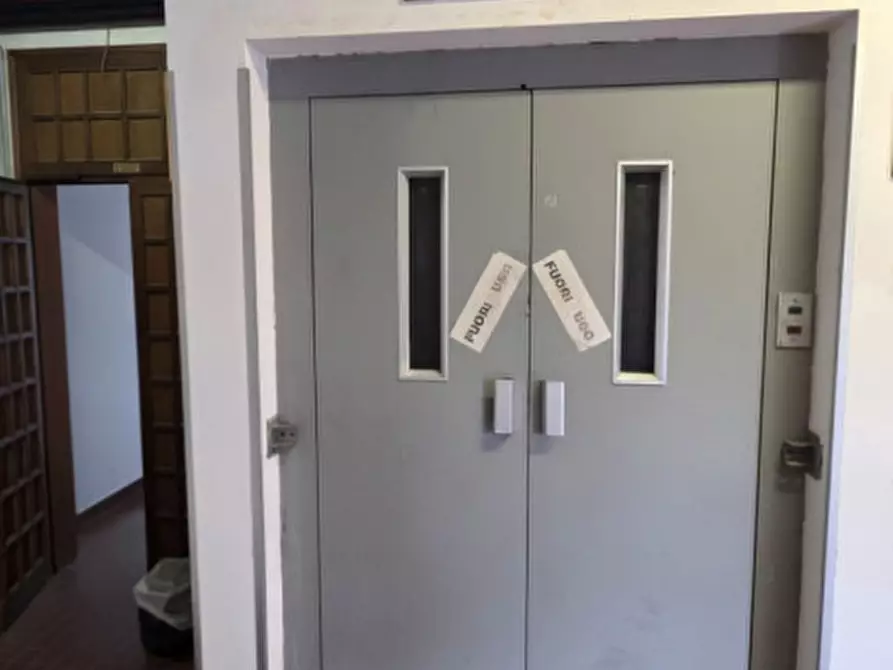 Immagine 18 di Palazzo in vendita  in Via Chiarugi a Rovigo