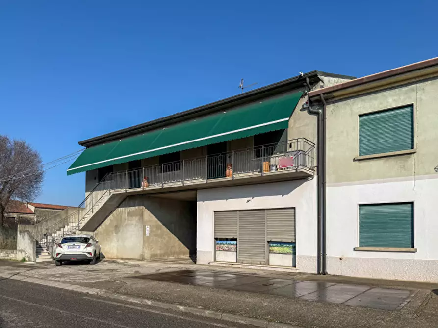 Immagine 4 di Magazzino in vendita  a Arcole