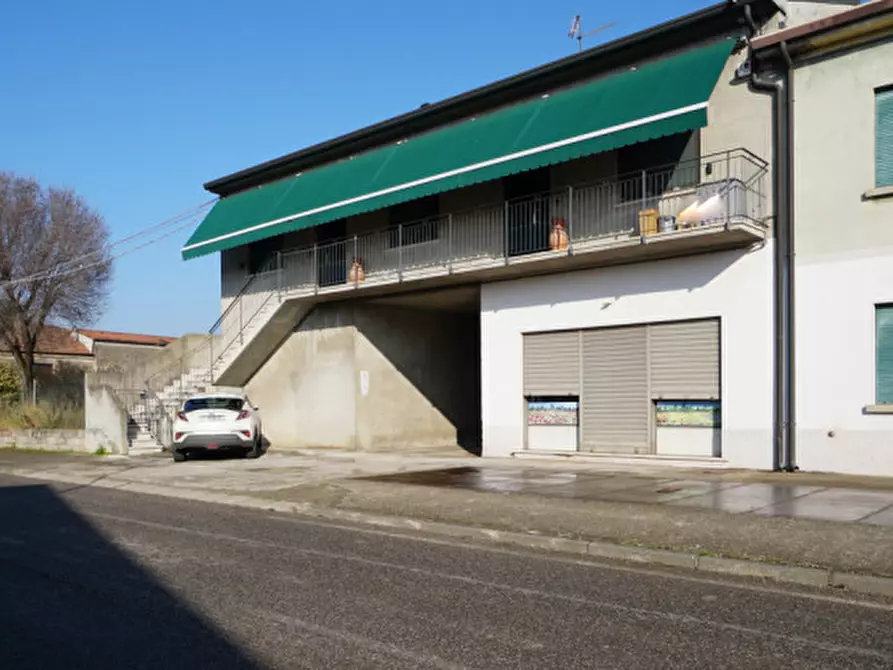 Immagine 5 di Magazzino in vendita  a Arcole