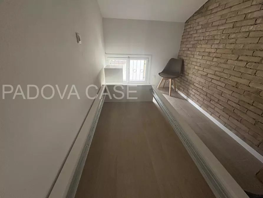 Immagine 4 di Appartamento in affitto  in via cesare battisti a Padova