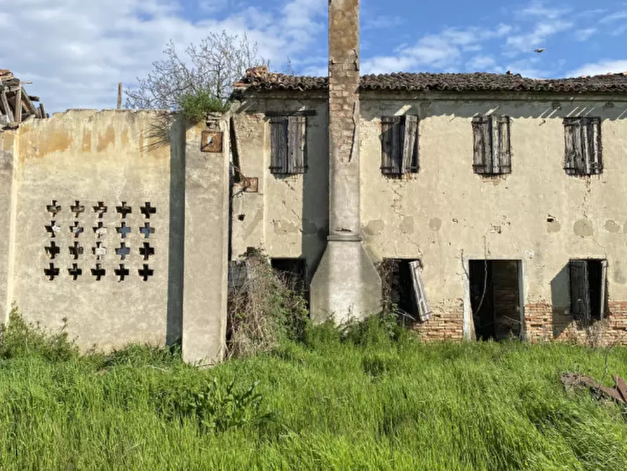 Immagine 12 di Rustico / casale in vendita  in Via Fiumicello a Brugine