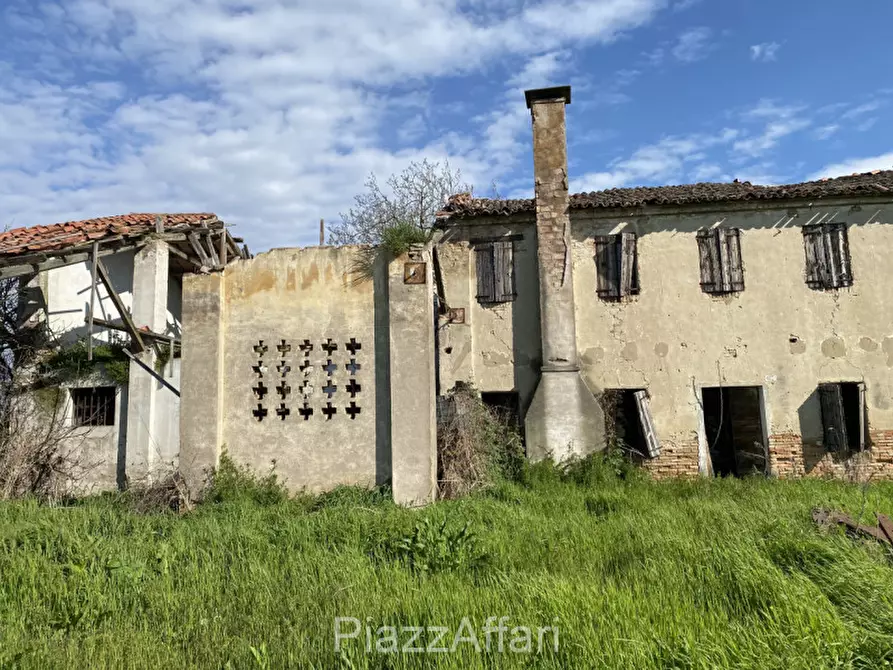 Immagine 13 di Rustico / casale in vendita  in Via Fiumicello a Brugine
