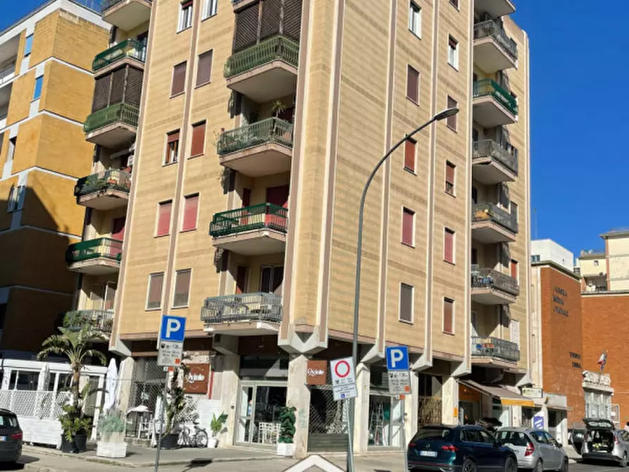 Immagine 1 di Garage in vendita  in via imbriani,56 a Lecce