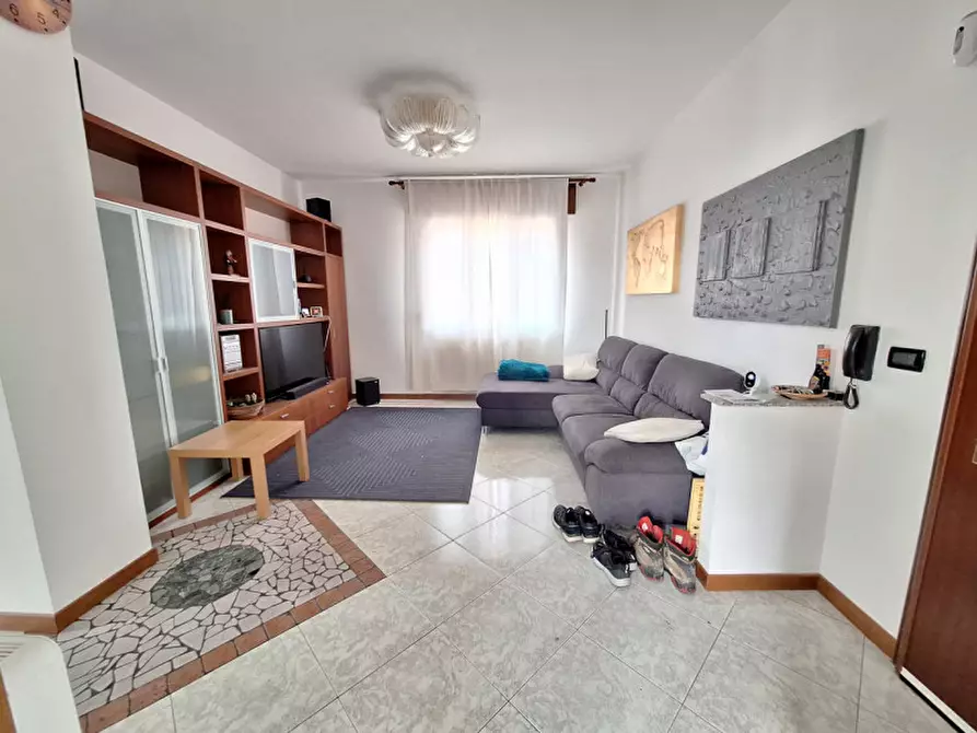 Immagine 1 di Appartamento in vendita  in Via Calabria a Venezia