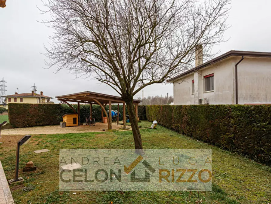 Immagine 2 di Casa trifamiliare in vendita  in Via Pelaloco, 15/F a Agna