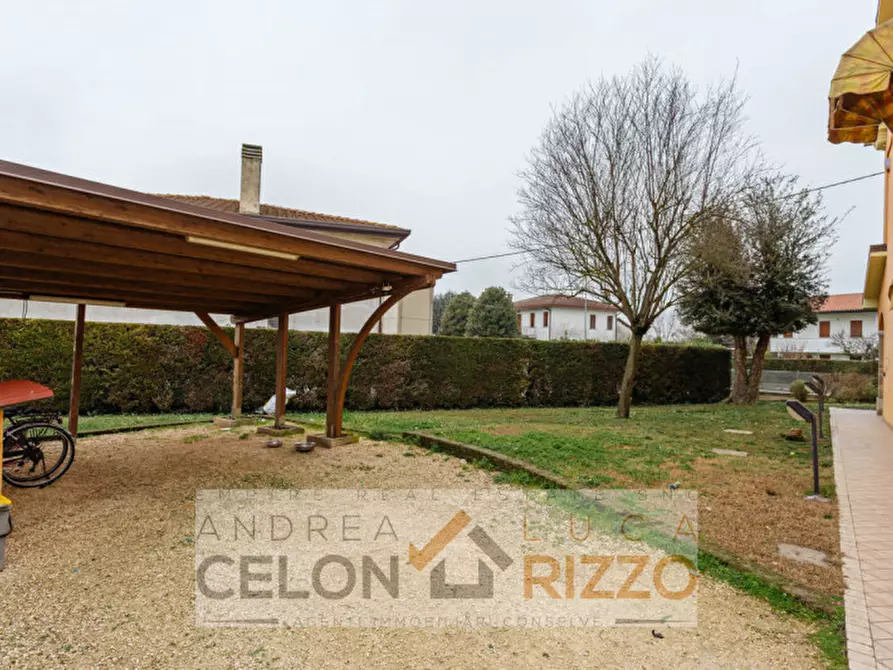 Immagine 3 di Casa trifamiliare in vendita  in Via Pelaloco, 15/F a Agna