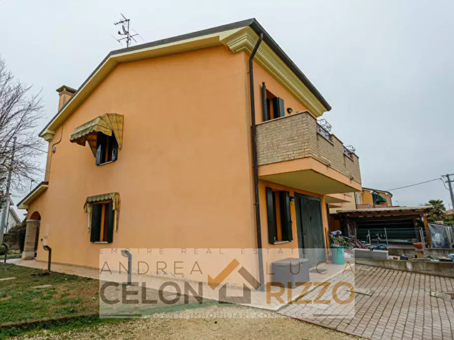 Immagine 4 di Casa trifamiliare in vendita  in Via Pelaloco, 15/F a Agna