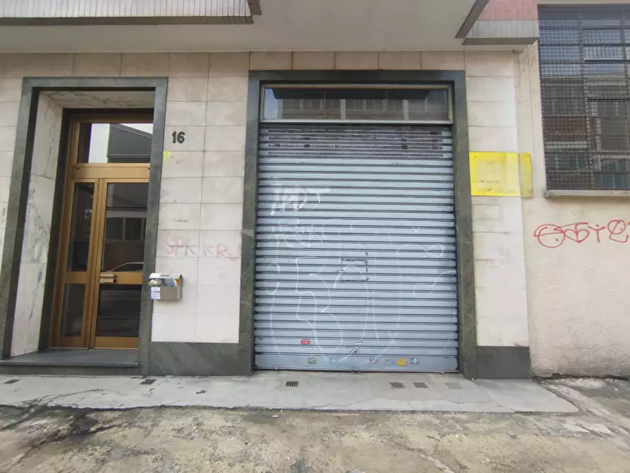 Immagine 5 di Magazzino in vendita  in Via Podgora 20 a Torino