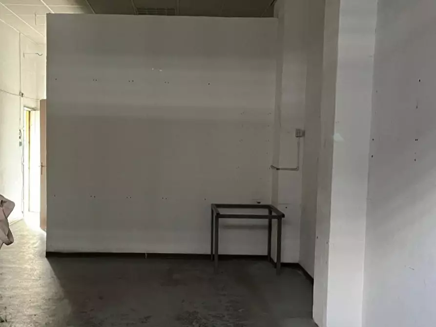 Immagine 6 di Magazzino in vendita  in Via Podgora 20 a Torino