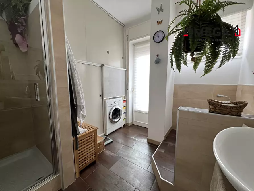 Immagine 18 di Appartamento in vendita  in Via Antonio Baiamonti 28 a Trieste