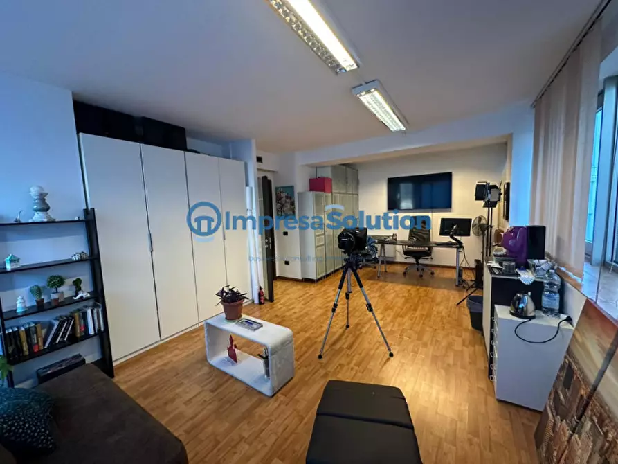 Immagine 2 di Ufficio in affitto  in Via Giovanni Porzio ISOLA G7 a Napoli